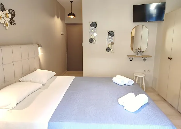 Marinos Seaside Апартаменты