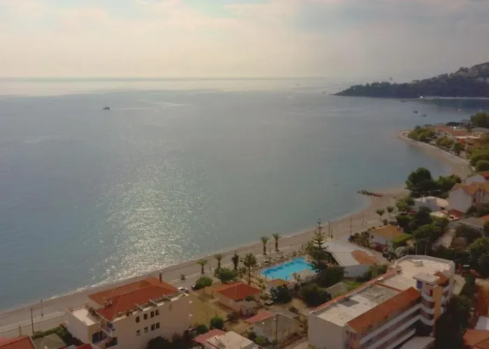 Marinos Seaside Апартаменты