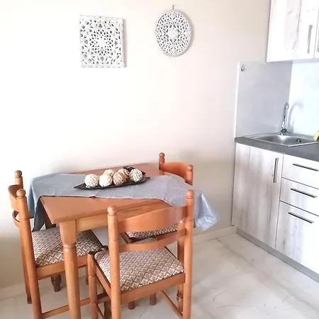 Apartment Marinos - 1st Floor Poros (Kefalonia)
