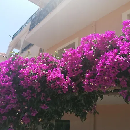 Marinos Seaside פורוס