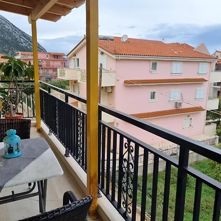 Marinos - 1st Floor Poros (Kefalonia)