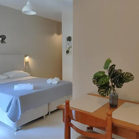 דירה Marinos Seaside