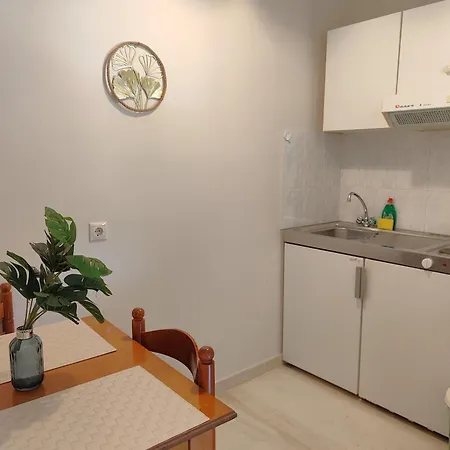 דירה Marinos Seaside *