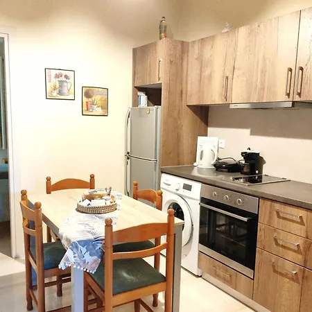 Marinos Seaside * פורוס