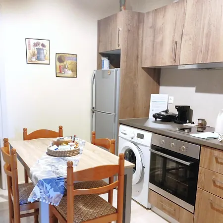 Marinos Seaside דירה פורוס