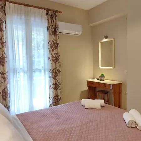 Marinos Seaside Apartmán *